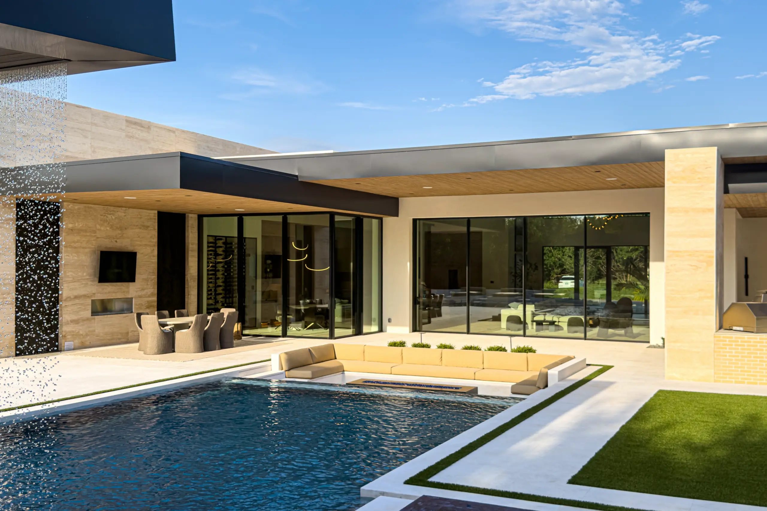 LuxView-Loch-Lloyd-AdditionalImage6